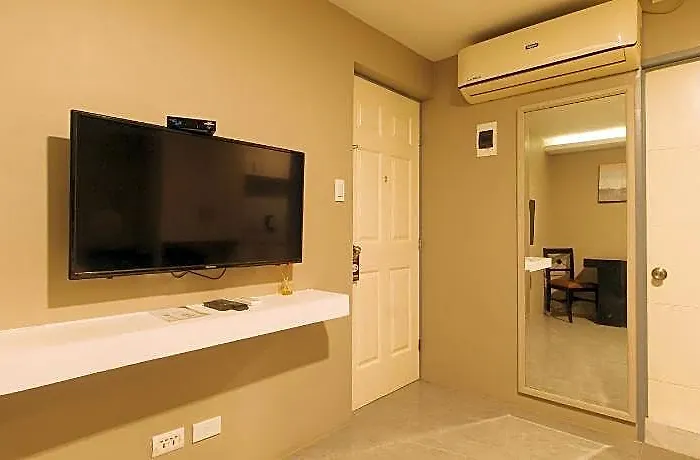 Reddoorz Seventy Five Near Airport 2* Manila
