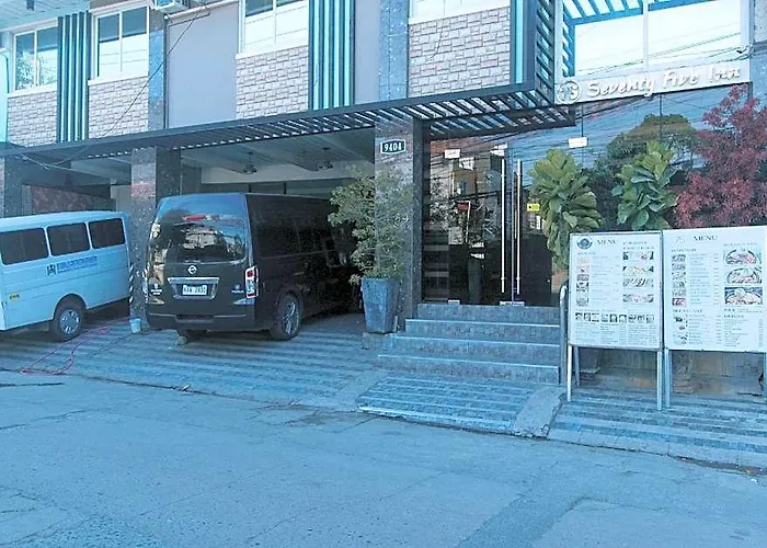 Reddoorz Seventy Five Near Airport